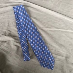 Beautiful Saks Fifth Avenue Tie